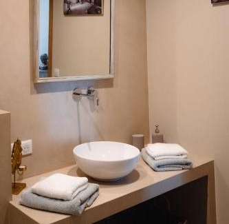 Roussillon Bed & Breakfast | Le mas de Roussillon chambre d'hôtes