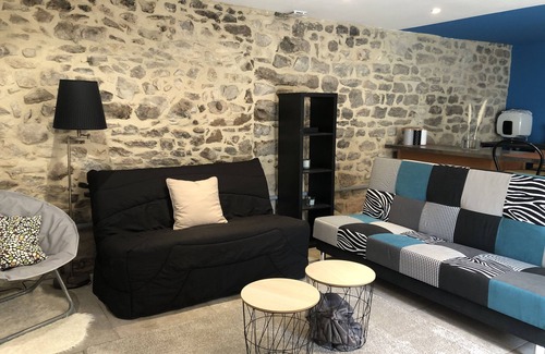 Seynes Apartment | Le Mas'Dinina Superb renovated studio In Seynes (Le Gard)
