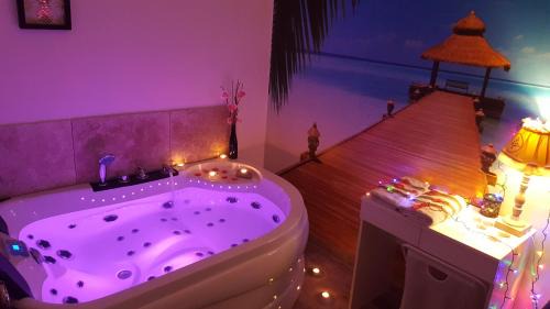 Senas Bed & Breakfast | Le Mas Romantique avec Jacuzzi et Sauna privé