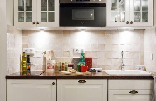 Saint-Merri Apartment | Le Merlot du Marais - Pompidou