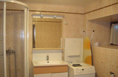 Chambon-sur-Lac House | le monne (dit la fermette)