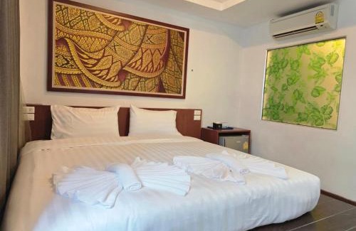 Patong Hotel | Le Moon