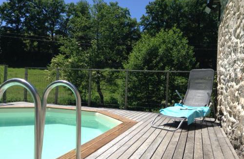 Colombies House | Le Moulin de Limayrac, Gîte avec piscine et jardin privatifs