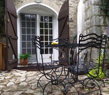 Bastide Giraud Apartment | Le Moulin - Piscine, Tennis, TV, Plage à 5min