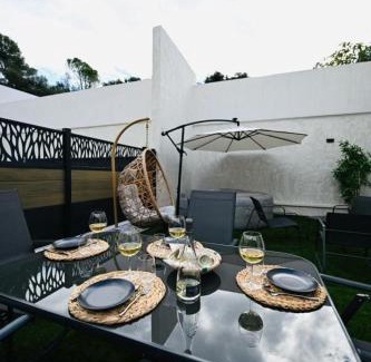 Carnoux-en-Provence Apartment | LE MUGEL cocooning SPA et proche calanques de Cassis