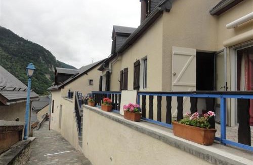 Viella House | le néouvielle