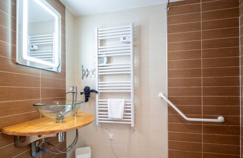 Montoulieu Apartment | Le Nid du Géranium 5 - Chalet vue montagne T2