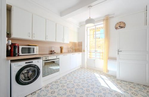 Entrecasteaux Apartment | Le Parpaioun - 3min a pied du Château