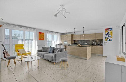 Guilhemery Apartment | LE PATIO GUILHEMERY - Three Bedroom Apartment, Sleeps 6