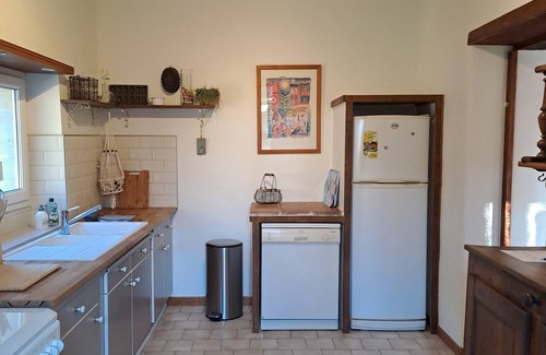 Montignac-de-Lauzun House | Le Pavillon - in the grounds of Château Lescaut