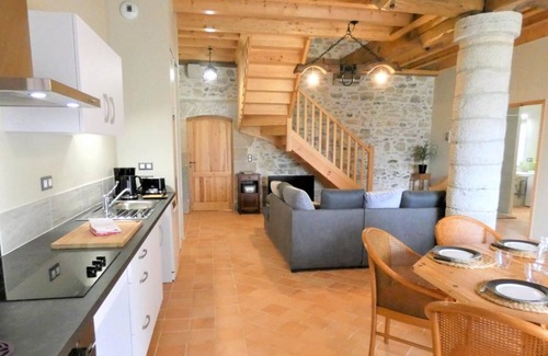 Pey House | Le Petit Brin de Paille