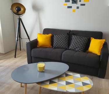 Oyonnax Apartment | "Le Petit Paradis" au Centre Ville d'Oyonnax