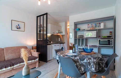 Saint-Jacques Apartment | Le Petit Saint Jacques - A quelques mètres de la mer