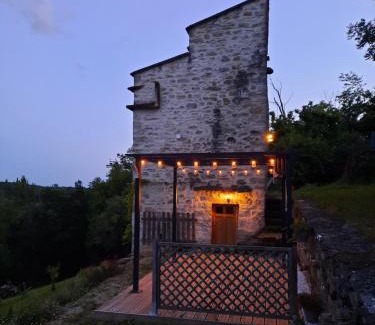 Caylus House | Le pigeonnier de felines