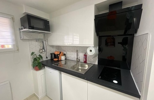 Bobigny Apartment | Le Refuge Coloré à 15 Minutes de Paris