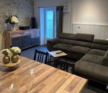 Juaye-Mondaye House | Le refuge de l hortensia