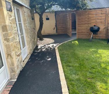 Juaye-Mondaye House | Le refuge de l hortensia