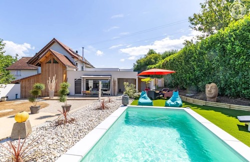 Domessin House | LE REFUGE - DOMESSIN