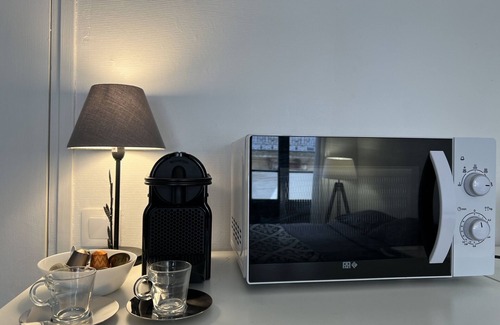 Matabiau Apartment | Le Relax: charming studio near Metro and Train Station