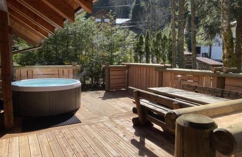 La Bresse Ski Chalet | LE RENNE Chalet en bois au calme avec SPA Jacuzzi