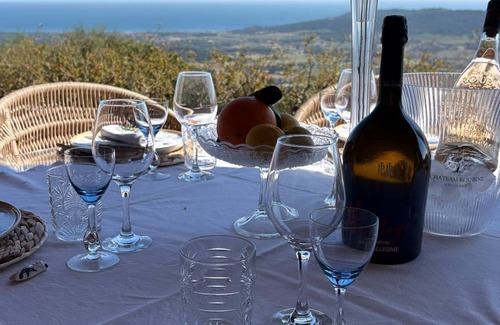 Ramatuelle Villa | Le Repaire. Vue mer à 180° sur Pampelonne, calme absolu.