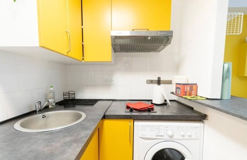 Downtown Angers Apartment | Le Retro Pop - Place du ralliement