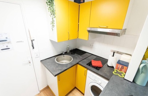 Downtown Angers Apartment | Le Retro Pop - Place du ralliement