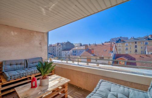 Quartier Hyper-Centre Apartment | Le Reverso, T6 en duplex & vue incroyable