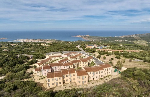 Paduledda Apartment | Le Rocce Rosse Three-room apartment 6 beds sea view