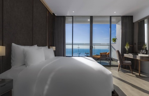 Son Tra Hotel | Le Sands Oceanfront Danang Hotel