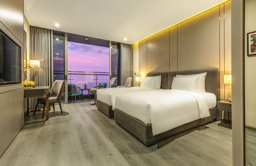 Son Tra Hotel | Le Sands Oceanfront Danang Hotel