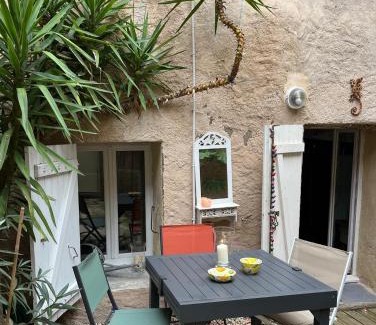 Puisserguier House | Le Segarius superbe maison médiévale Internet WiFi gratuit Climatisation Jardin