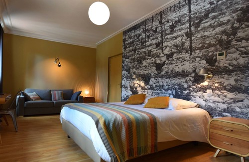 Les Cevennes House | Le Sens Six