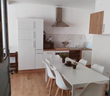 Wasselonne Apartment | Le Spacieux Lumineux-25 min de Strasbourg-WiFi-Tv