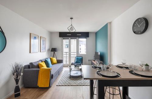 Madeleine-Champ de Mars Apartment | Le Sphinx by Cocoonr