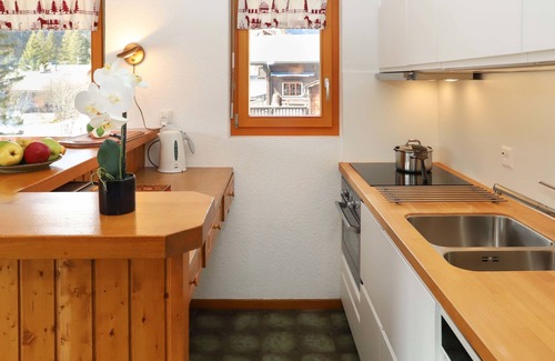 Champex-Lac Apartment | Le Sporting 213 by Interhome