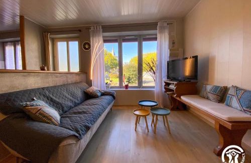 Le Nayrac House | Le Square des Fleurs