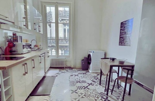 Downtown Angers Apartment | Le St Denis: Hypercentre, billiards, 4ch, 8p