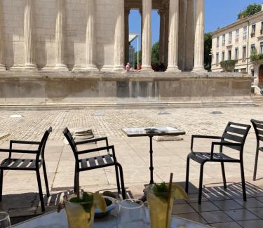 Cadereau Apartment | Le studio D'auguste- Cœur de Nîmes-chaleureux-emplacement idéal