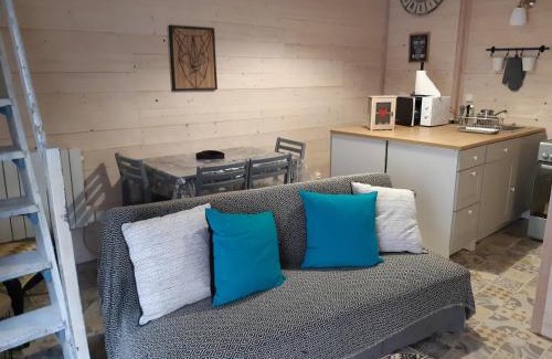 Lauzun Apartment | le studio d'Oihana