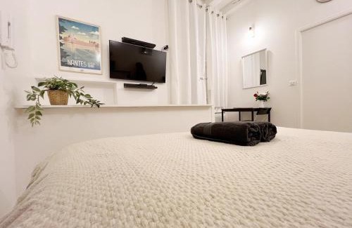 Decre-Cathedrale Apartment | Le Studio Duchesse