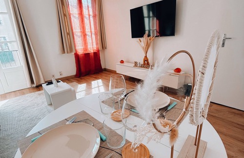 Plaisance-du-Touch Apartment | Le Terra Rosa T2