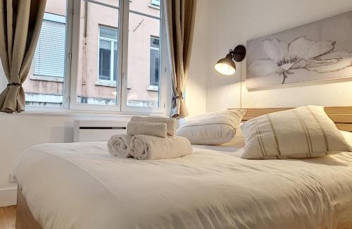 Boucle - Gros Caillou Apartment | Le Tisserand by Cocoonr