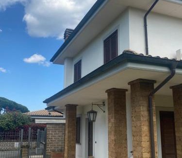 Capranica House | Le Tre Camelie