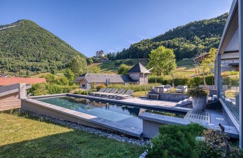 Menthon-Saint-Bernard Villa | Le Tresor du Chateau