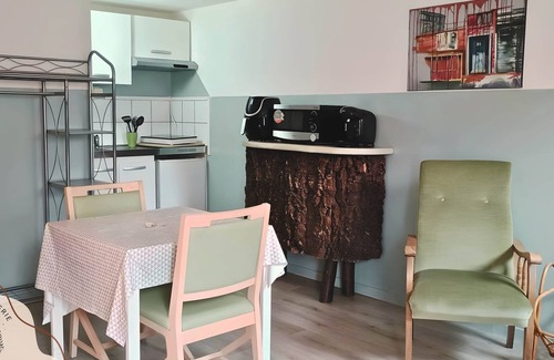 Lens Apartment | Le Vert Rotin