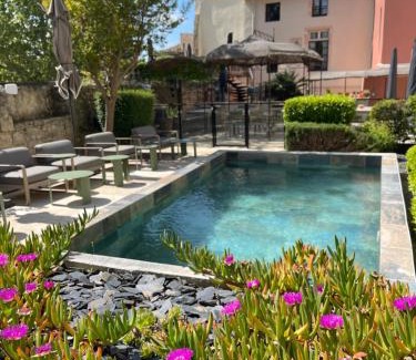 Saint-Paul-Trois-Chateaux Hotel | Le Victoria Boutique Hôtel