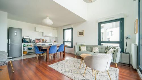 Asnieres-sur-Seine Apartment | Le ViewZen Duplex Asnières