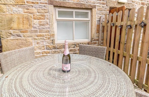 Fence Cottage | LEA VIEW, pet friendly, with open fire in Barrowford