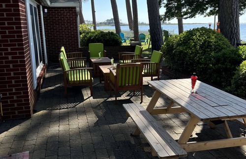 Onancock House | Leave Your Paw Prints by the Bay